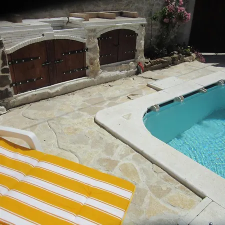 Apartment Romantica In Mit Gemeinsamem Pool *