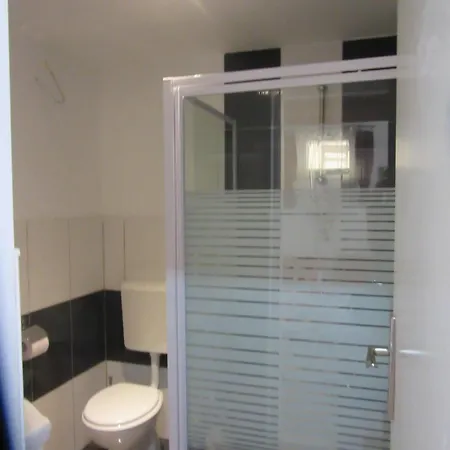 Romantica In Mit Gemeinsamem Pool Apartment